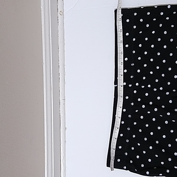 Maurices Women's Polka-dot Capri Leggings - Picture 5 of 5